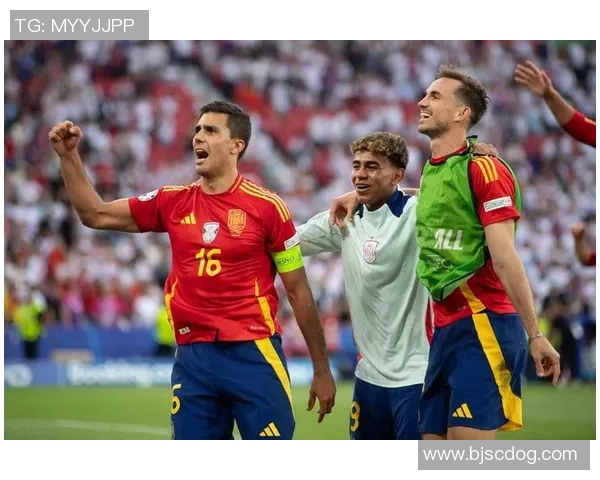 探索动作较慢的足球球星背后的独特技艺与比赛智慧