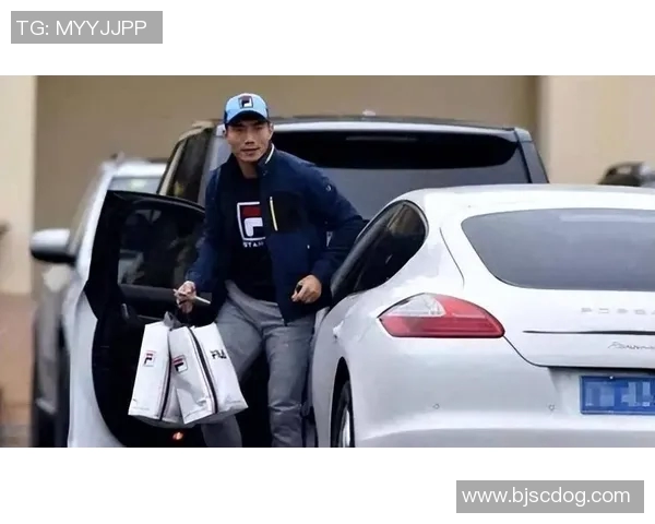 足球明星们驾驭的豪车榜单 揭秘他们的私人座驾和品味生活